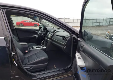 2012 Toyota Camry Se z USA, uszkodzony, nr VIN 4T1BF1FKXCU591291